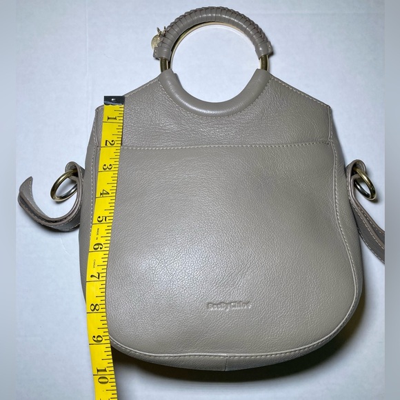 See By Chloe Monroe Small Leather Bracelet Tote in Motty Grey - Picture 14 of 16